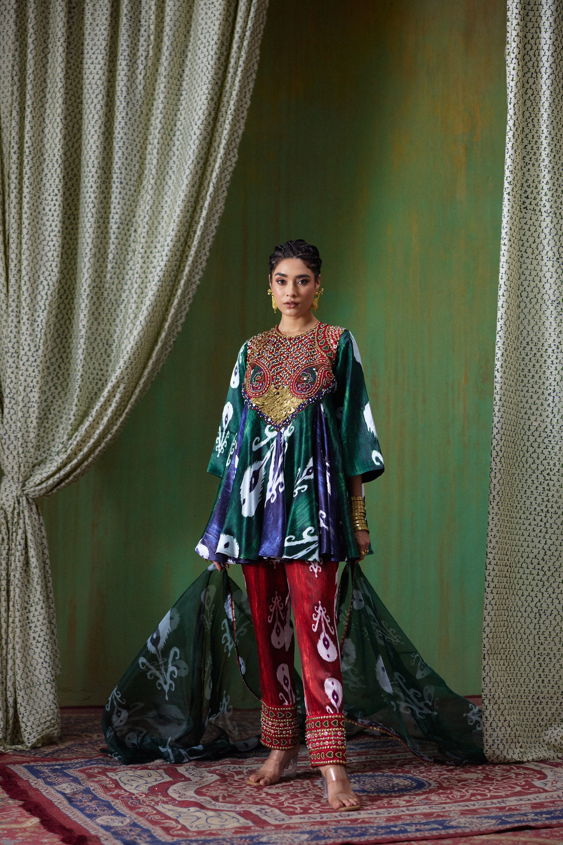 Firdaus Kurta Set Secondary image