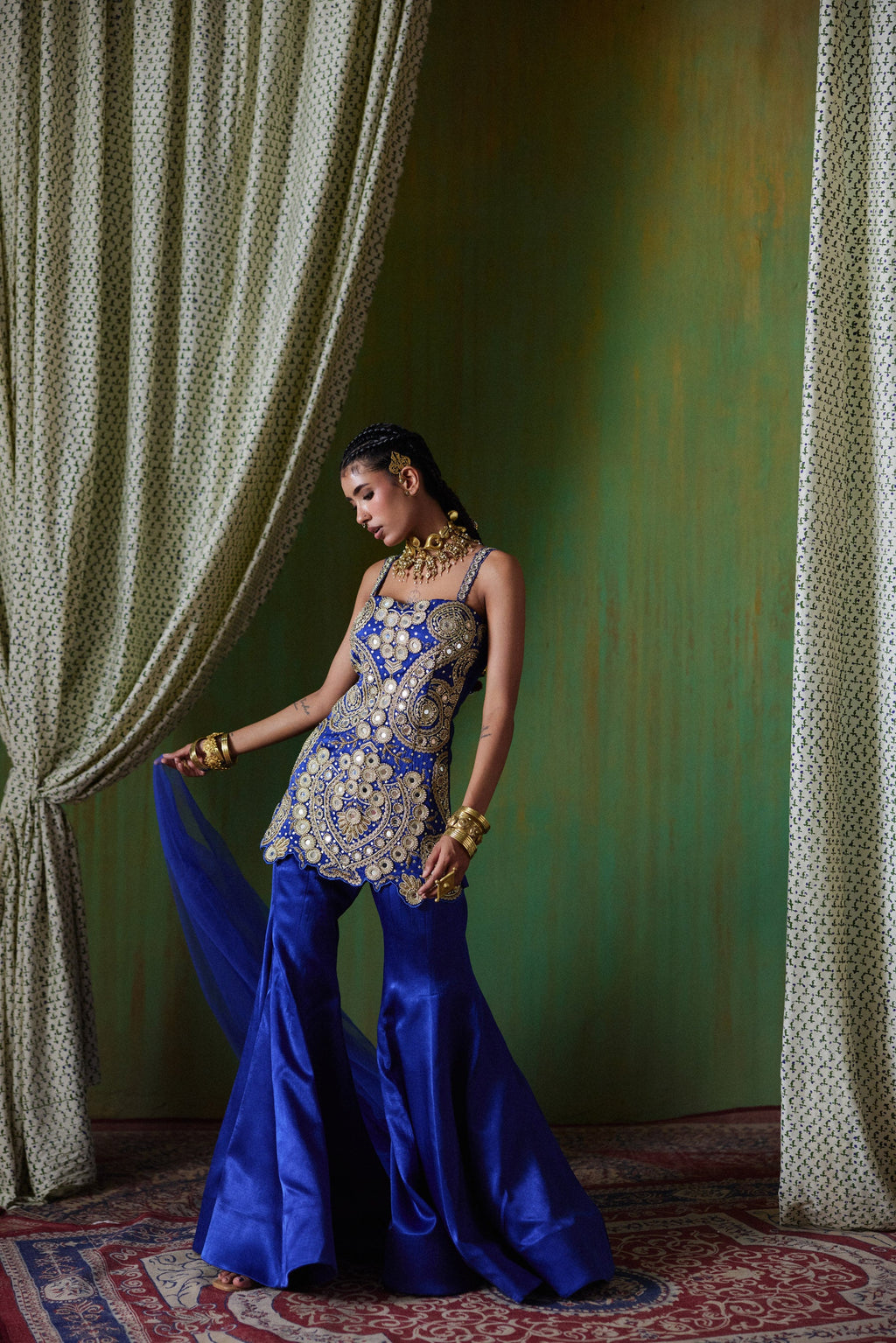 Roohani Skirt Set