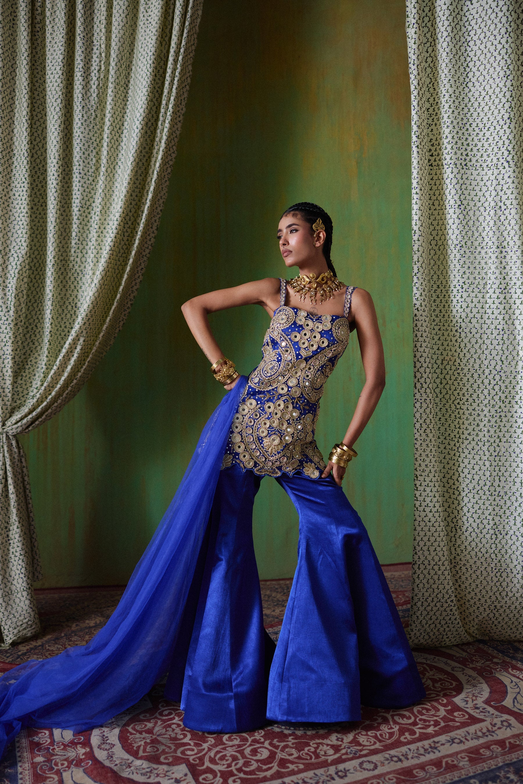 Roohani Skirt Set