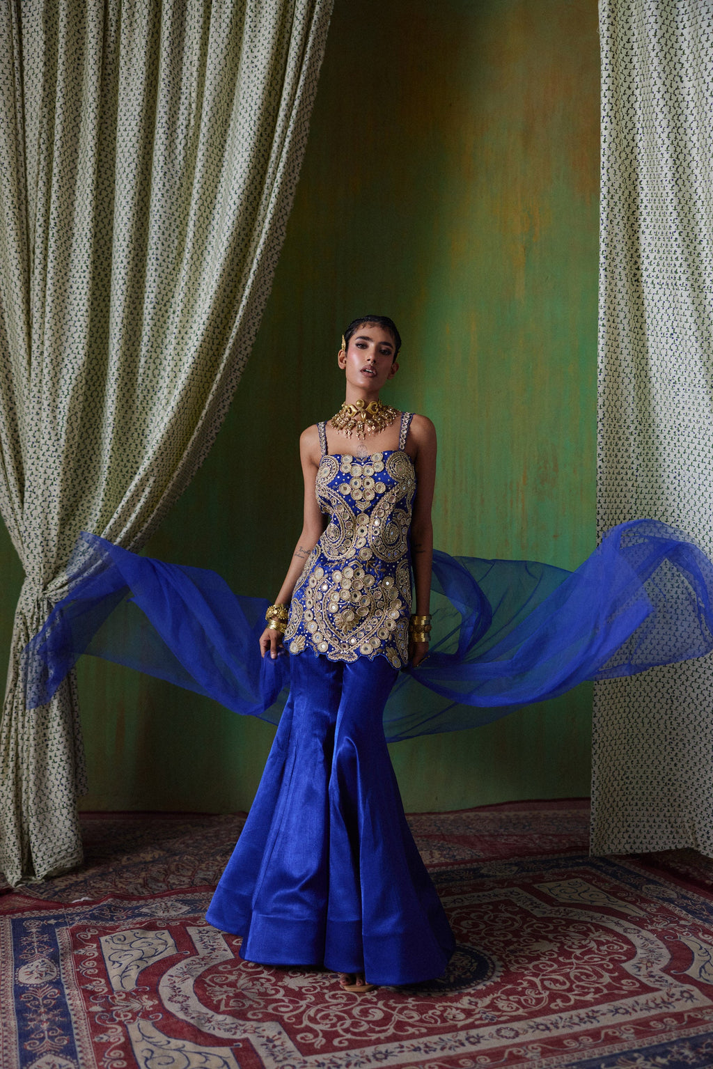 Roohani Skirt Set