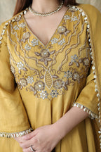 Zariya Short Anarkali With Tulip Pants