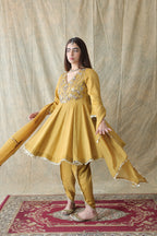 Zariya Short Anarkali With Tulip Pants