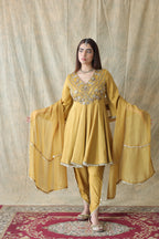 Zariya Short Anarkali With Tulip Pants