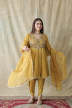 Zariya Short Anarkali With Tulip Pants