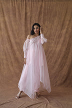 Khwaab One Shoulder Open Cape With Cigaratte Pants