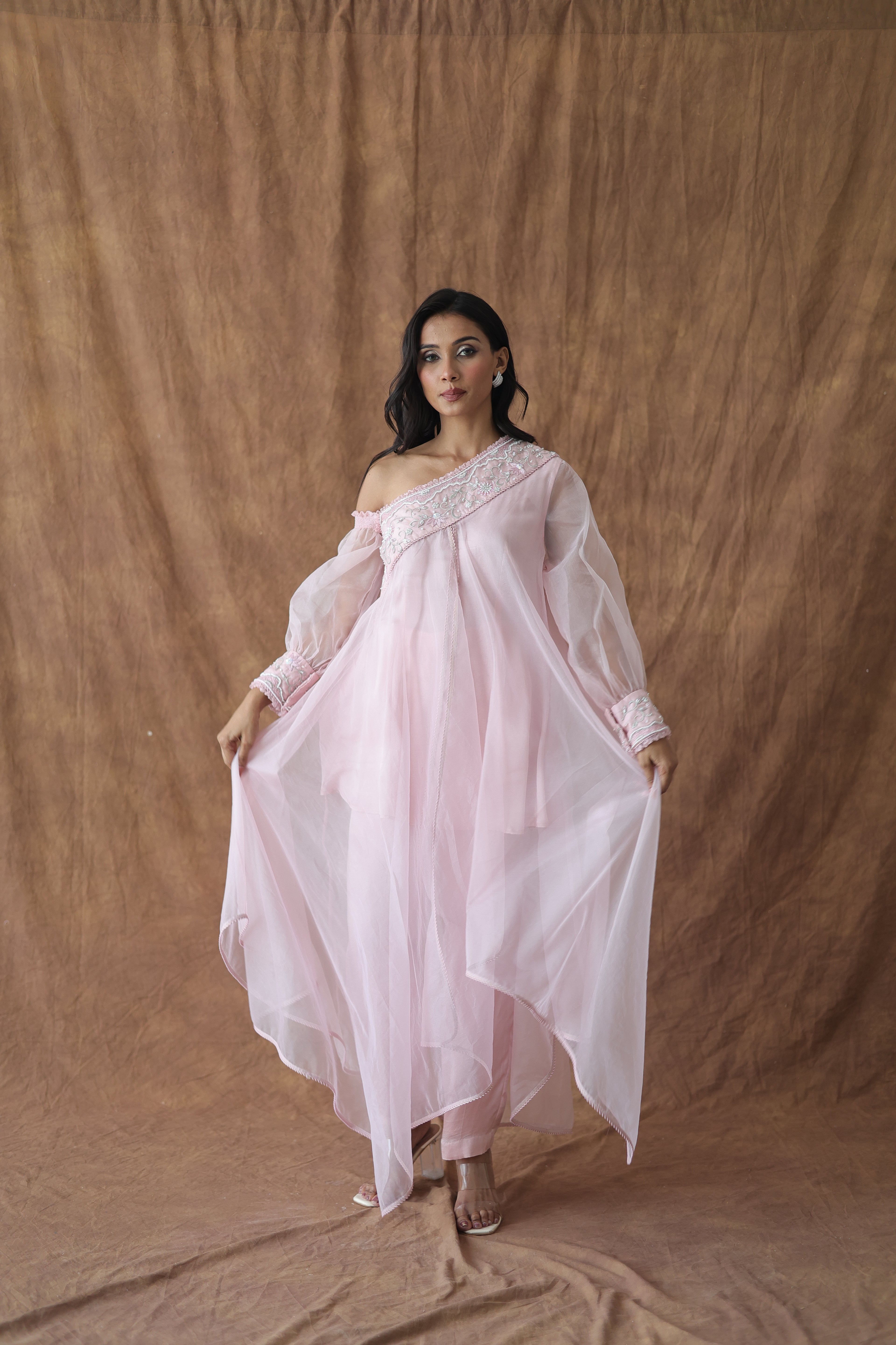 Khwaab One Shoulder Open Cape With Cigaratte Pants