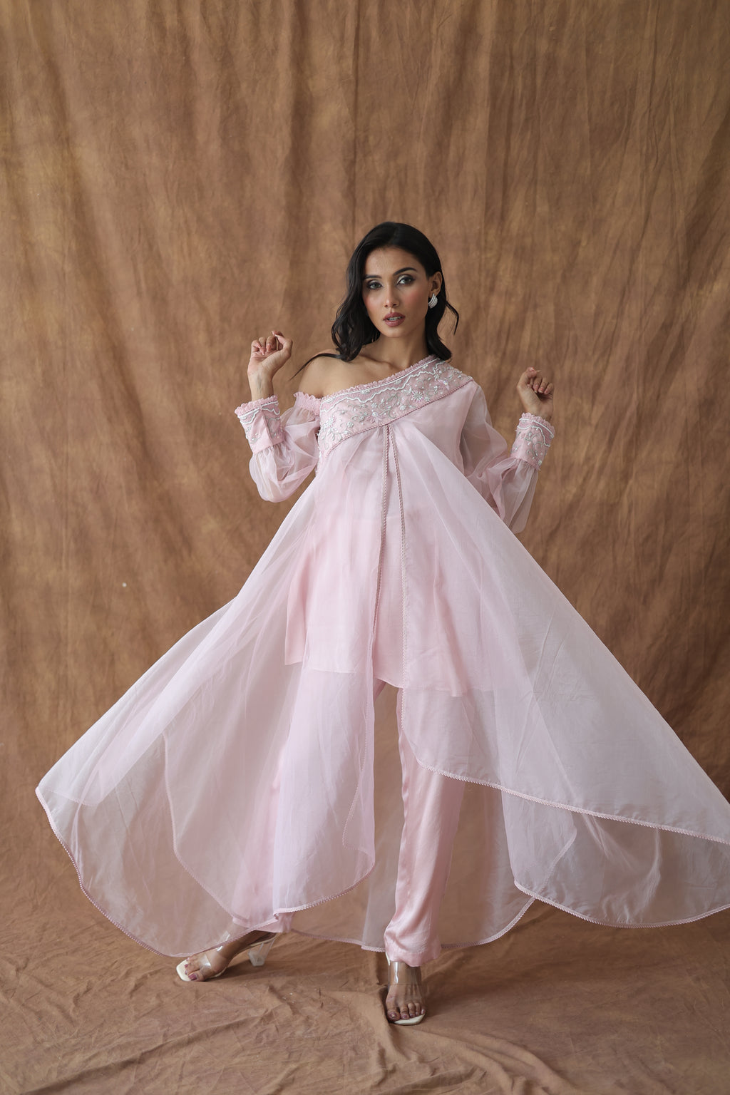 Khwaab One Shoulder Open Cape With Cigaratte Pants