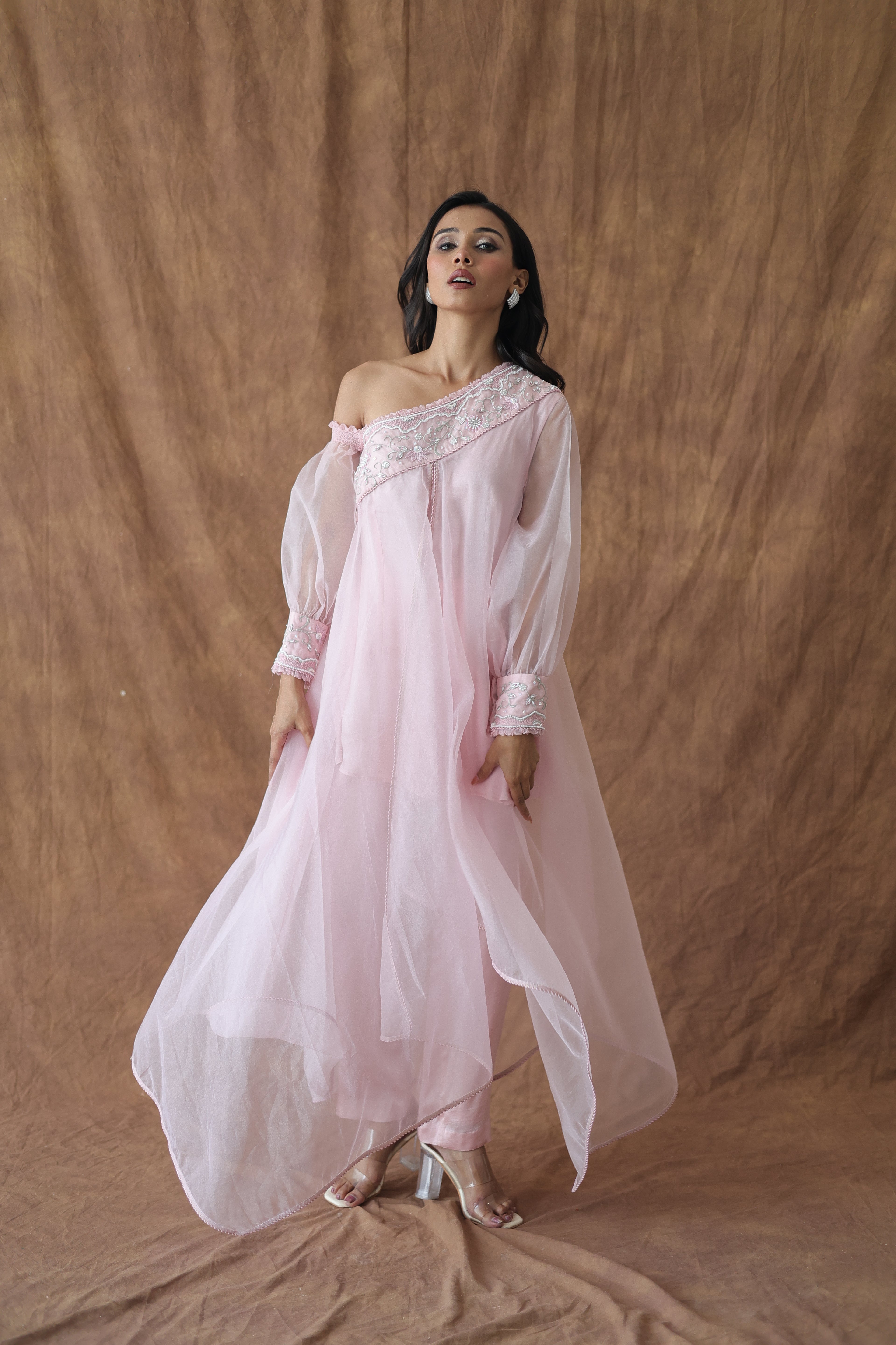 Khwaab One Shoulder Open Cape With Cigaratte Pants