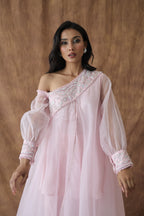 Khwaab One Shoulder Open Cape With Cigaratte Pants