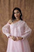 Khwaab One Shoulder Open Cape With Cigaratte Pants