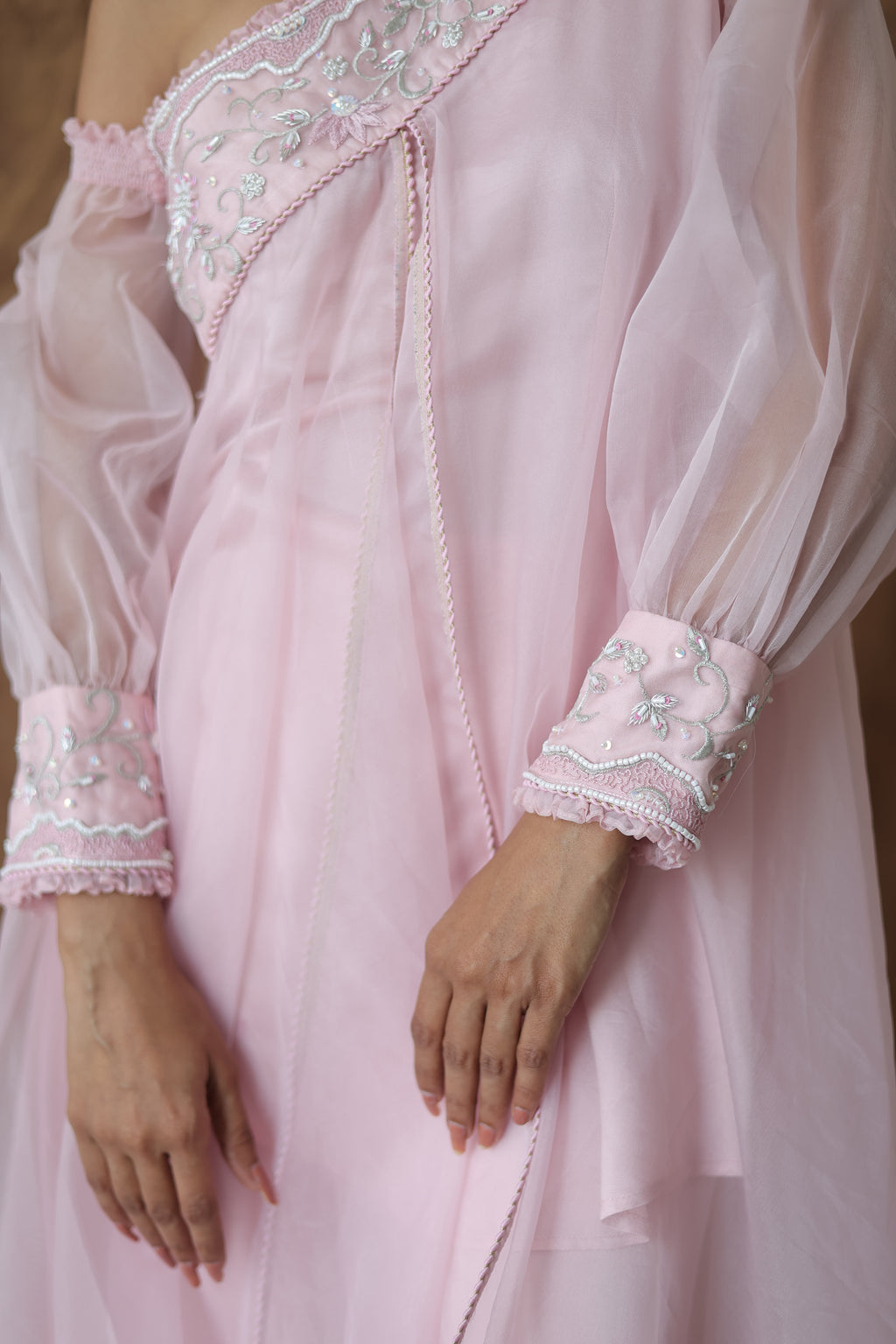 Khwaab One Shoulder Open Cape With Cigaratte Pants