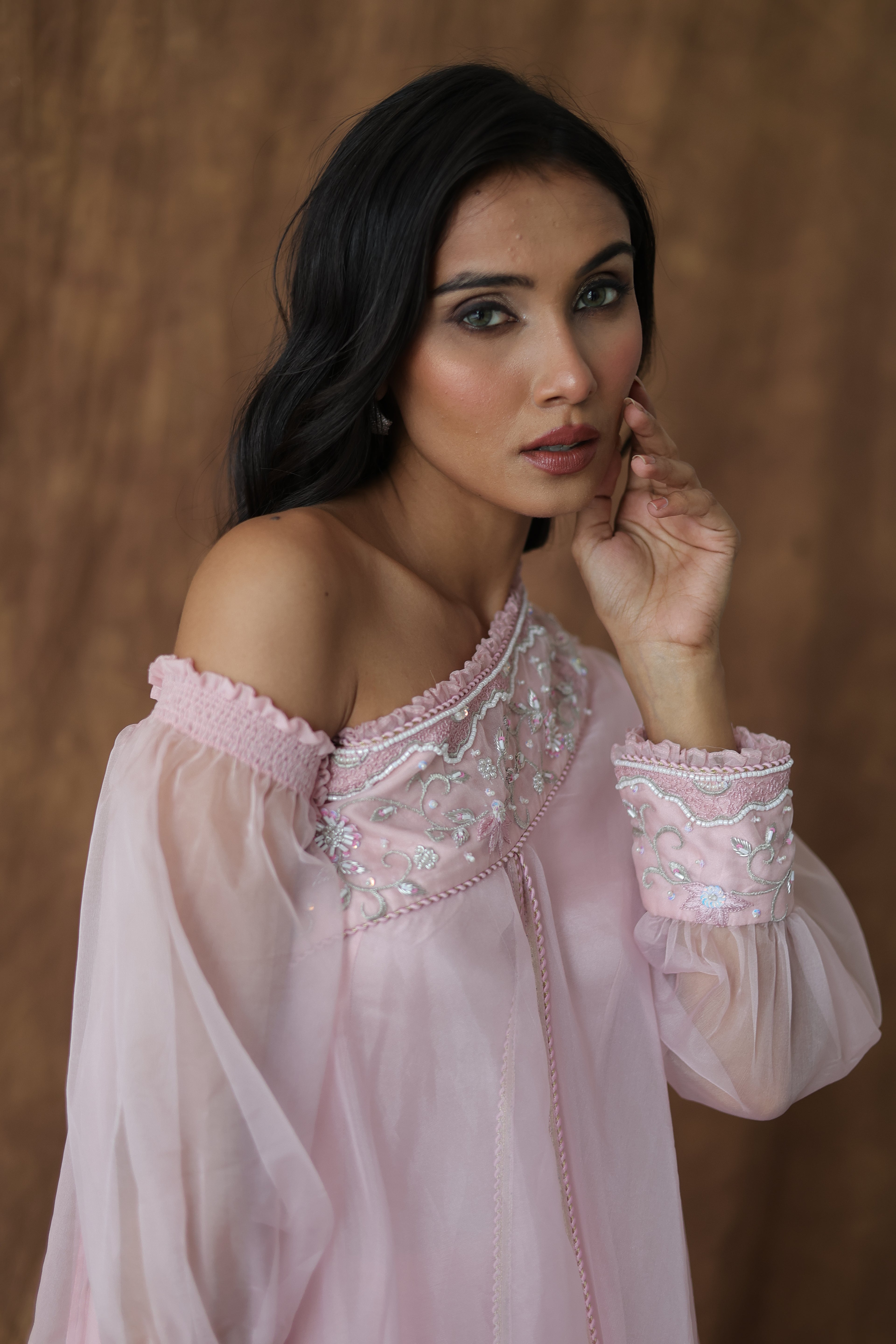 Khwaab One Shoulder Open Cape With Cigaratte Pants