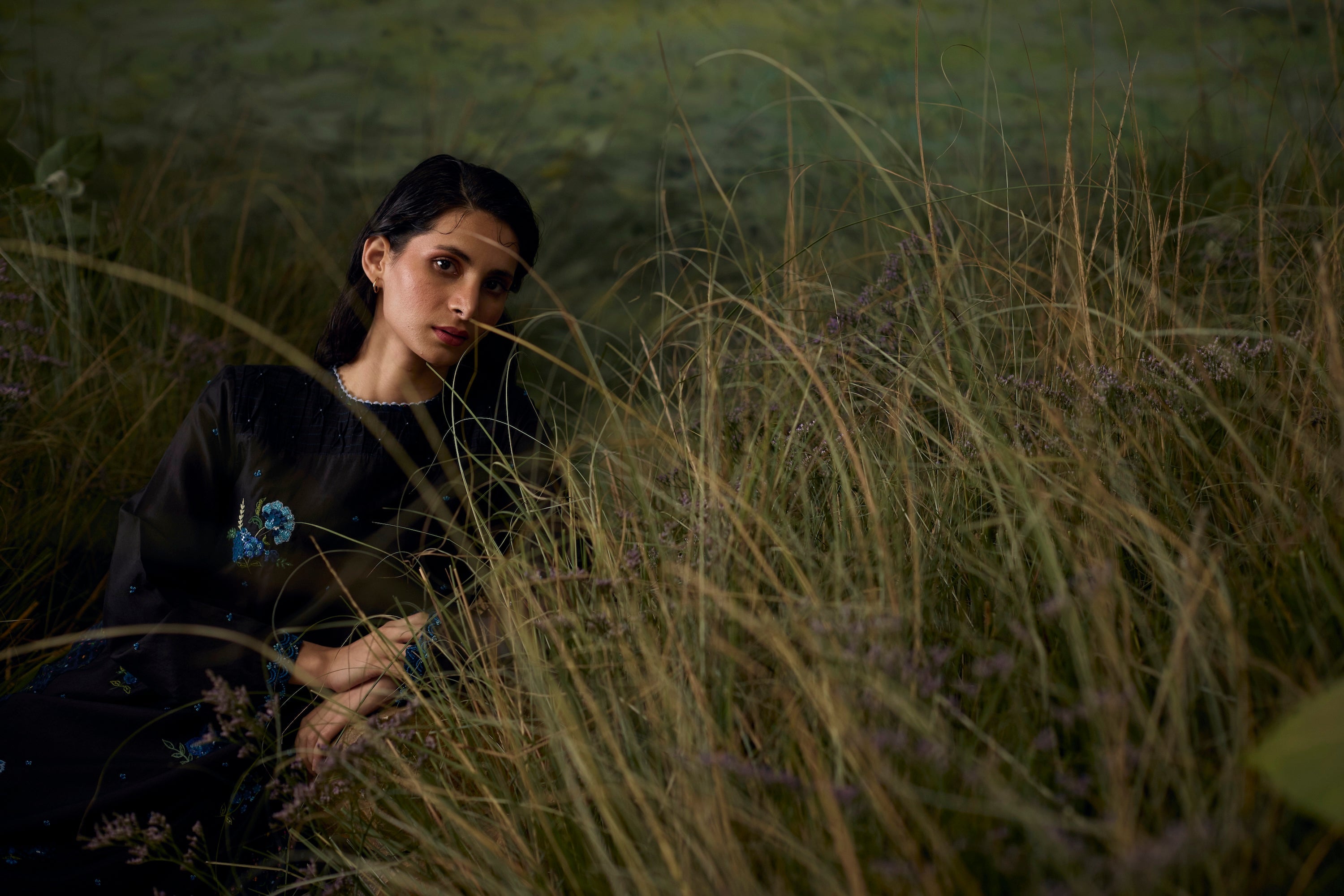 Onyx Embroidered Kurta