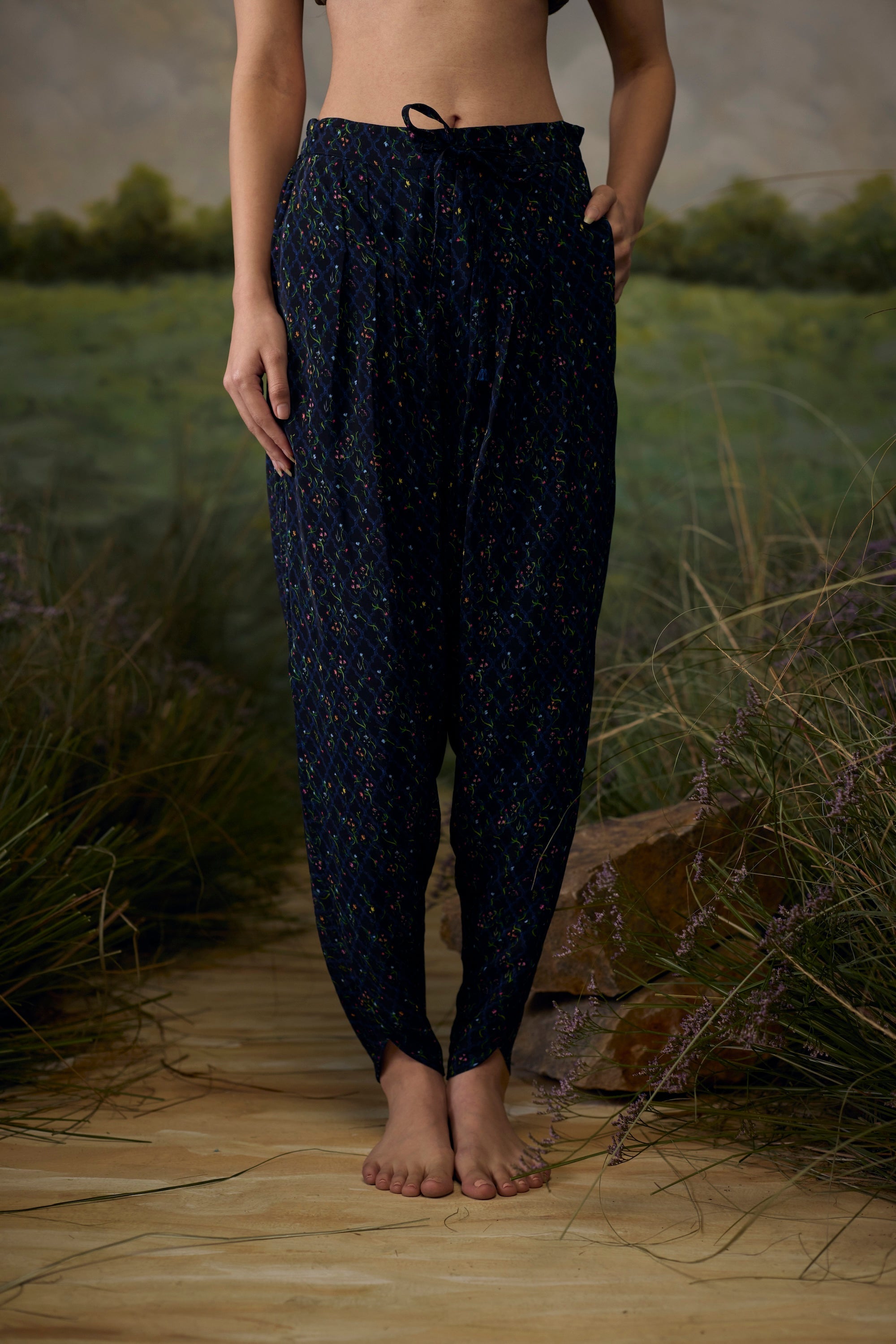 Onyx Embroidered Kurta