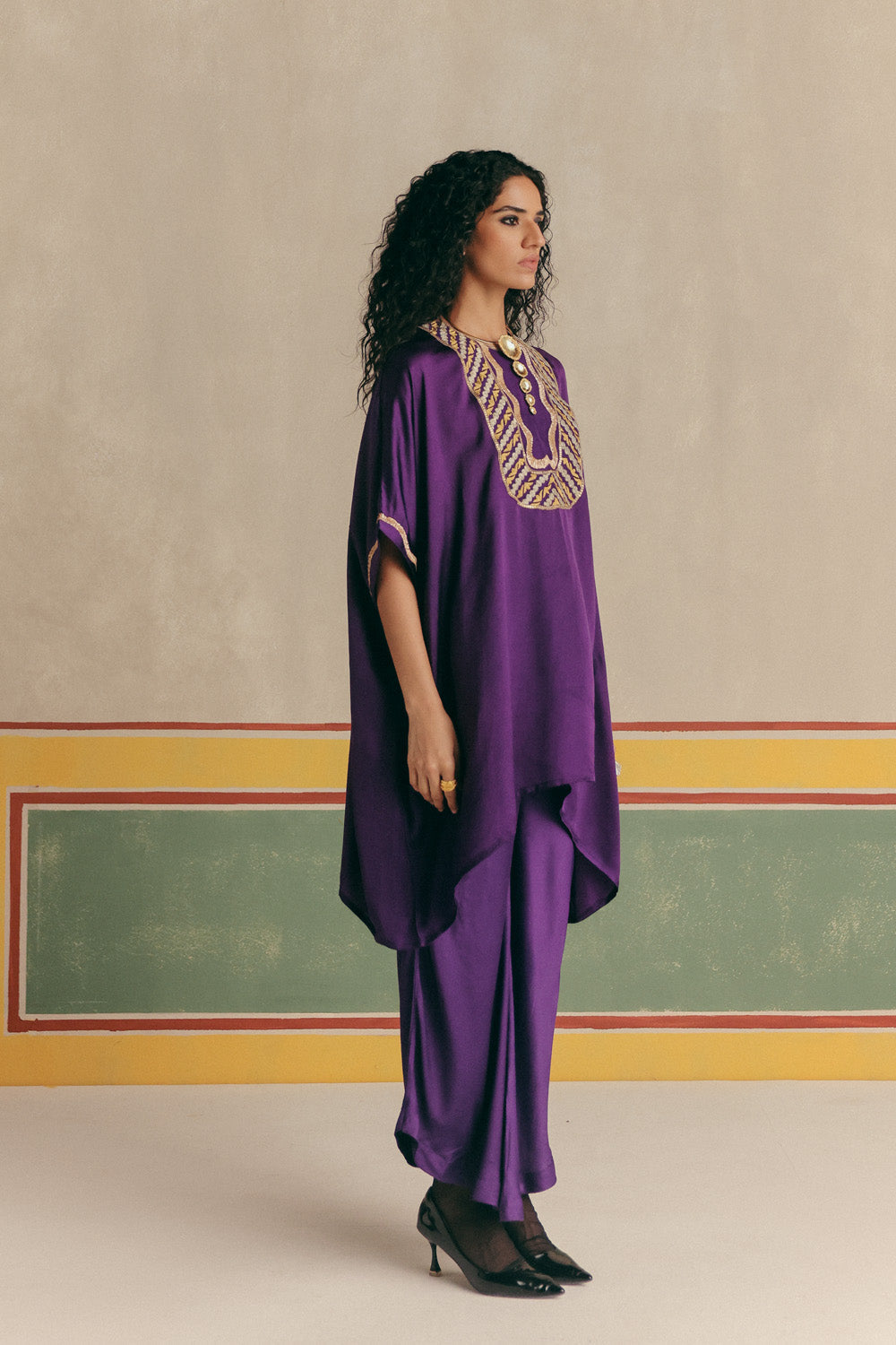 Dahlia Kaftan Set with Harem Pants Secondary image