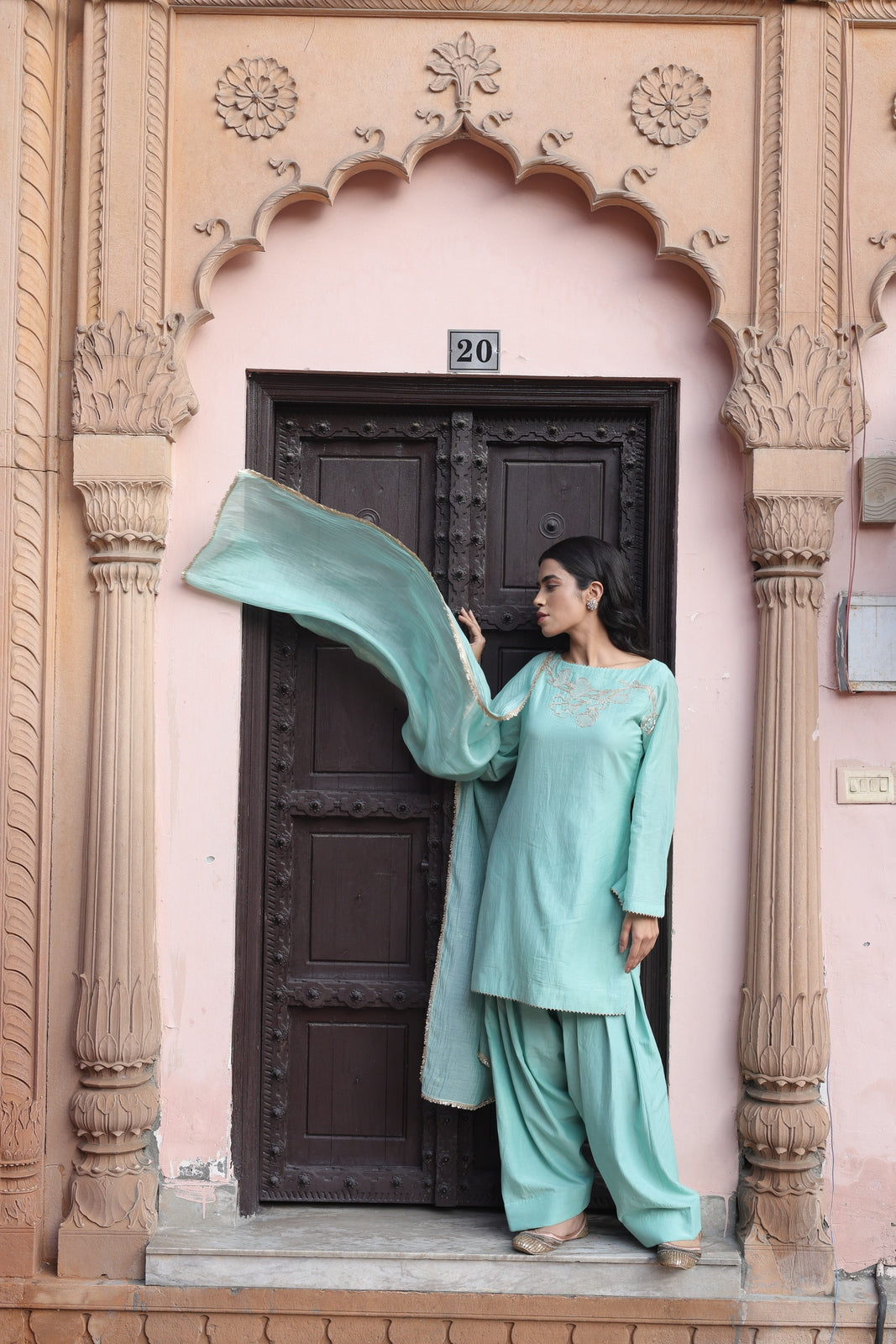 Firoza Boat Neck Kurta And Farsi Salwar Set