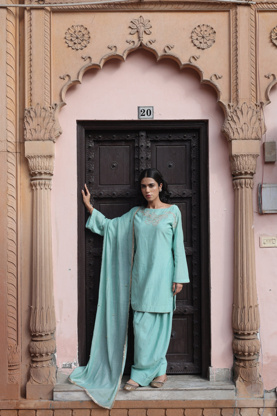 Firoza Boat Neck Kurta And Farsi Salwar Set