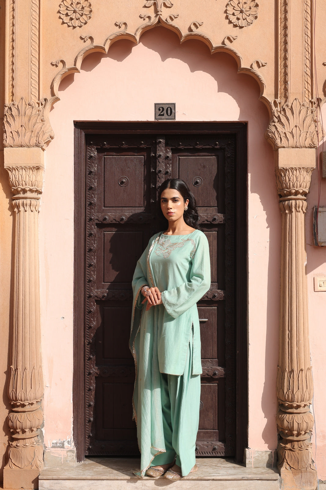 Firoza Boat Neck Kurta And Farsi Salwar Set
