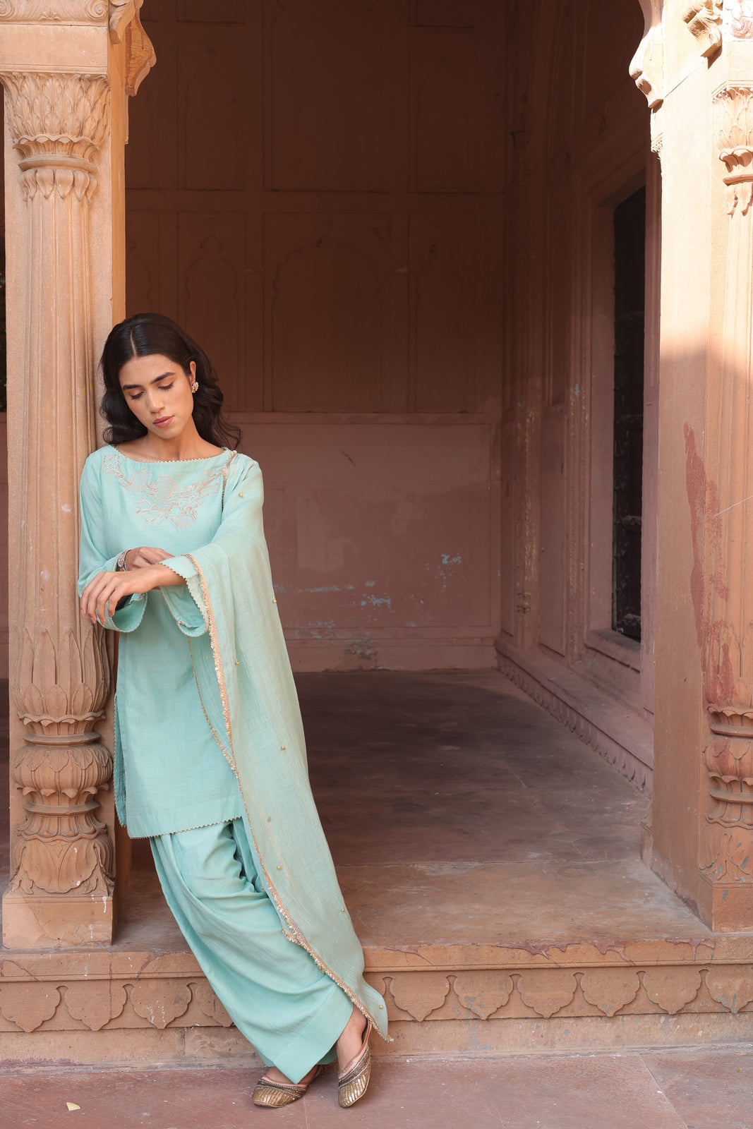 Firoza Boat Neck Kurta And Farsi Salwar Set