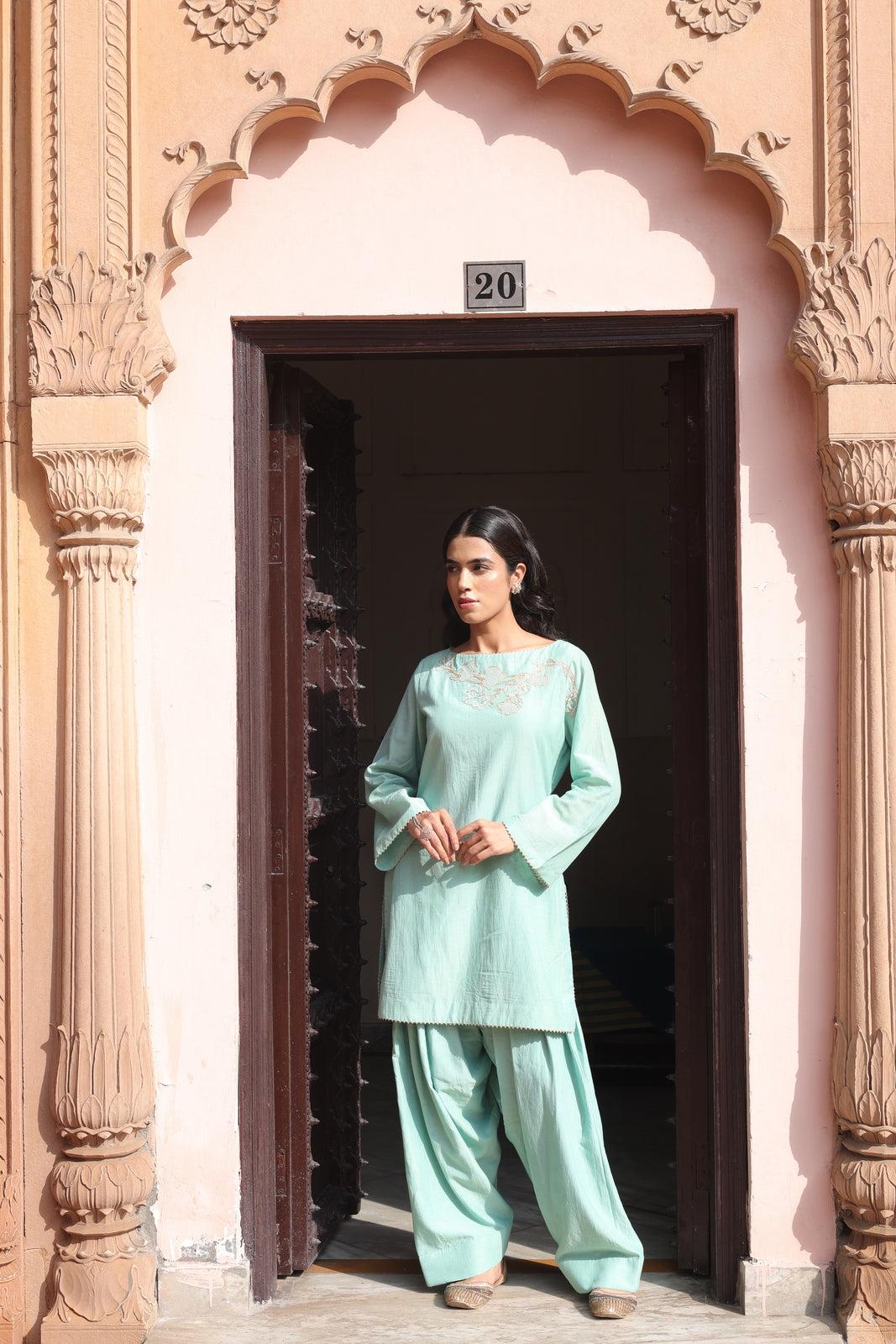 Firoza Boat Neck Kurta And Farsi Salwar Set