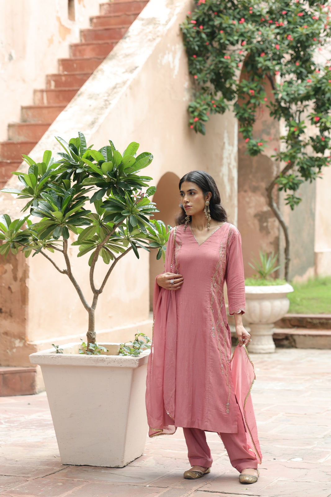 Shafaq Princess Panneled Staright Kurta Trouser Set