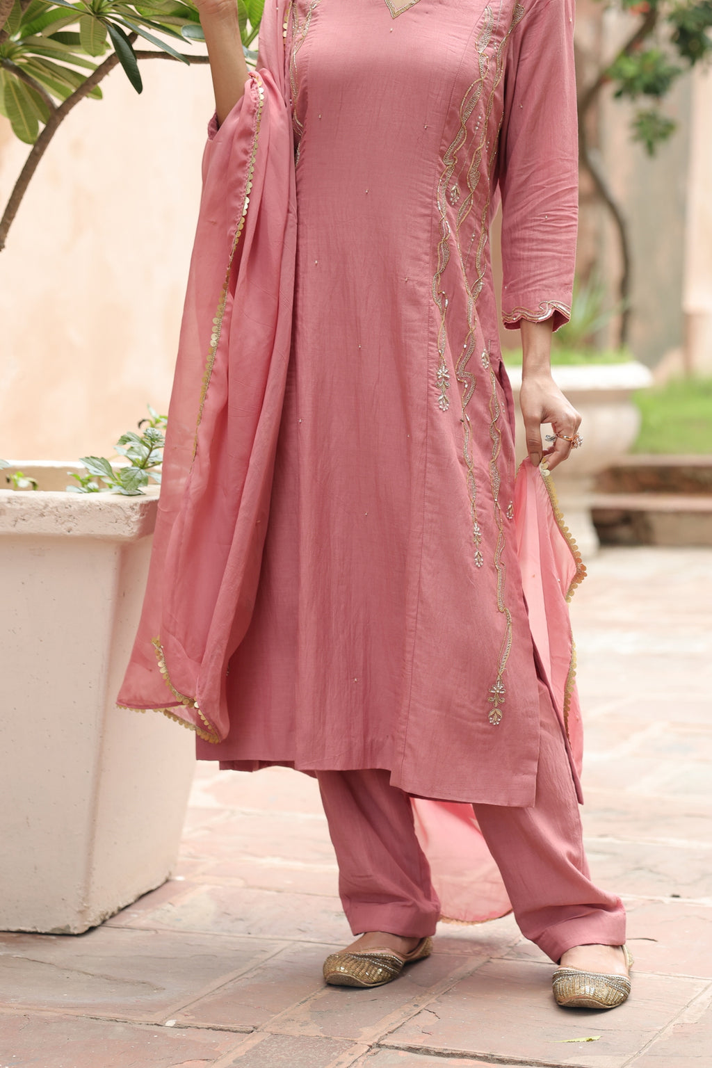 Shafaq Princess Panneled Staright Kurta Trouser Set