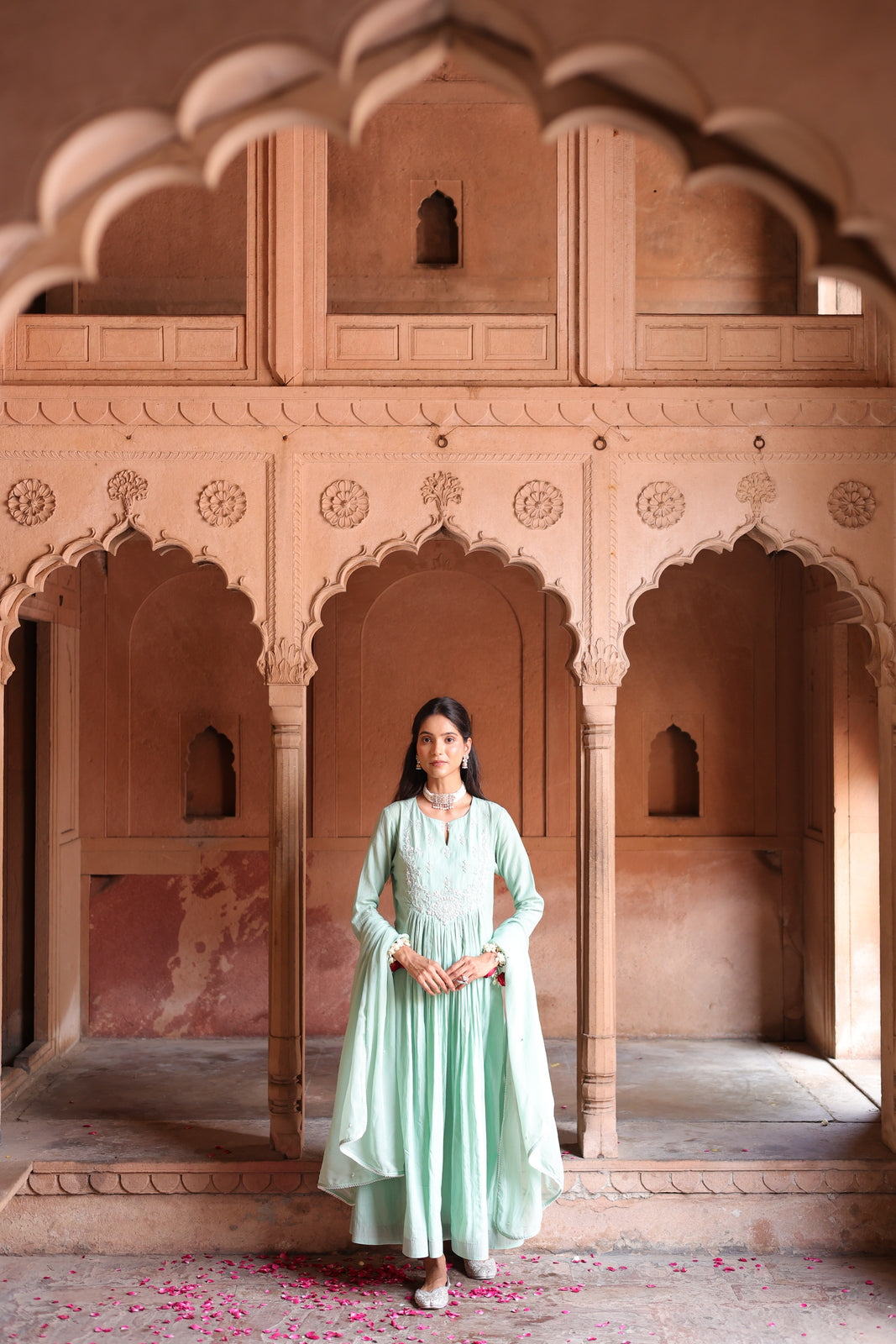 Mehr Centre Pleated Kali Kurta With Dupatta