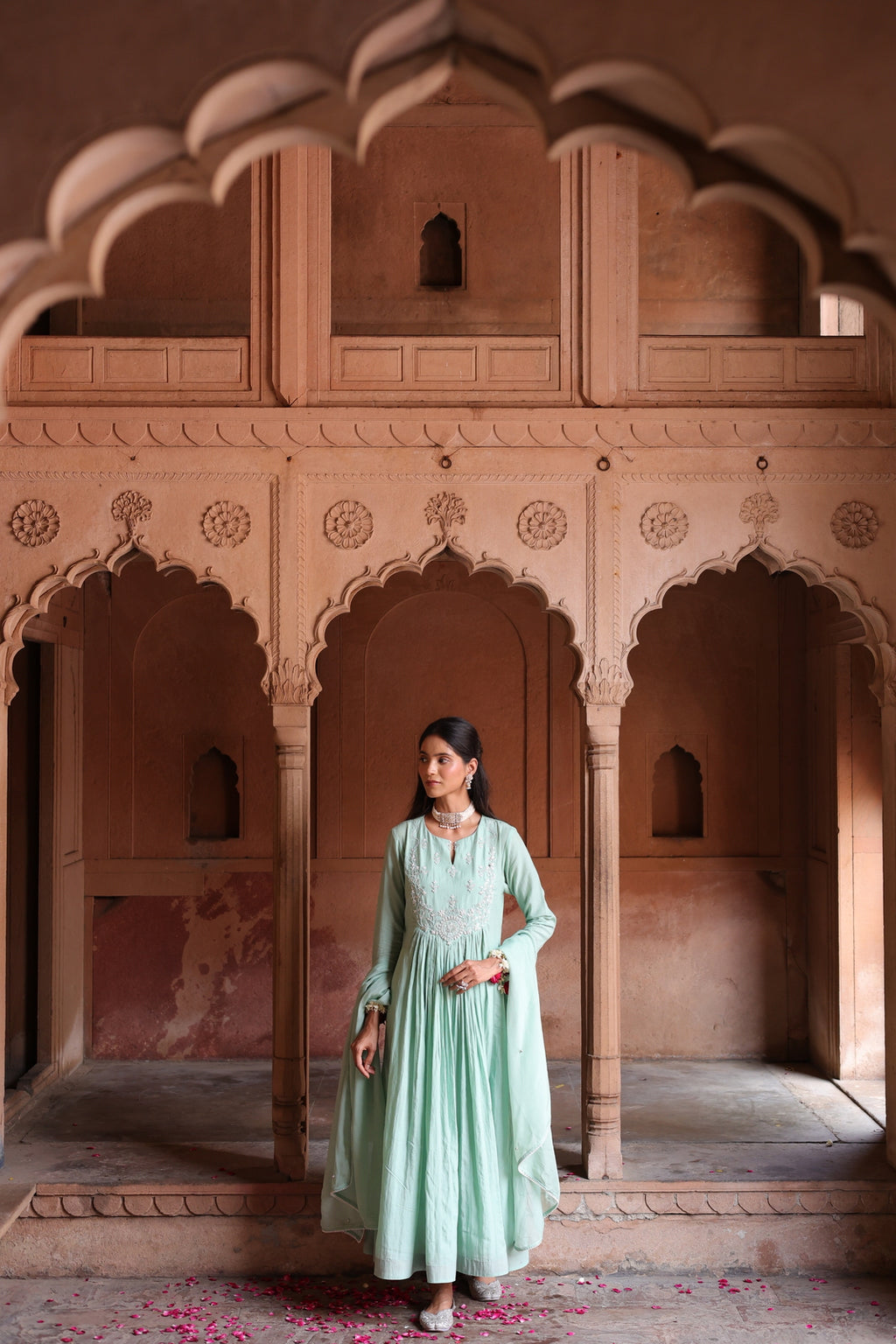 Mehr Centre Pleated Kali Kurta With Dupatta