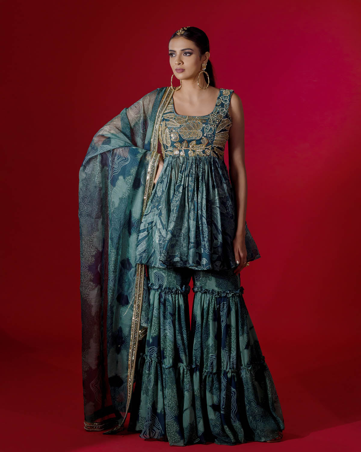 Neysa Sharara Set Secondary image