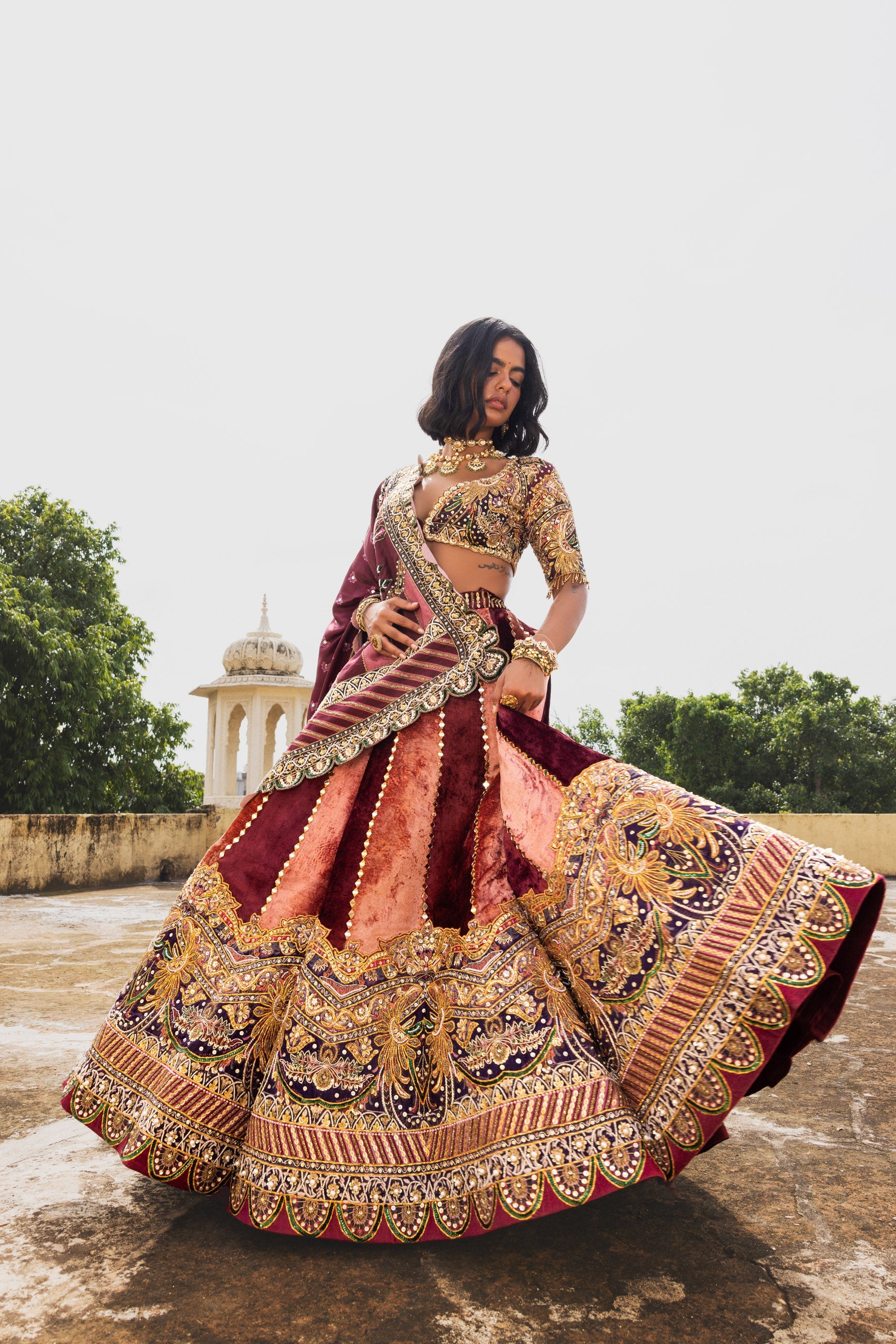 Ratanavali Lehenga Main image