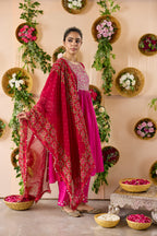 Tasveer Color Block Kurta Set