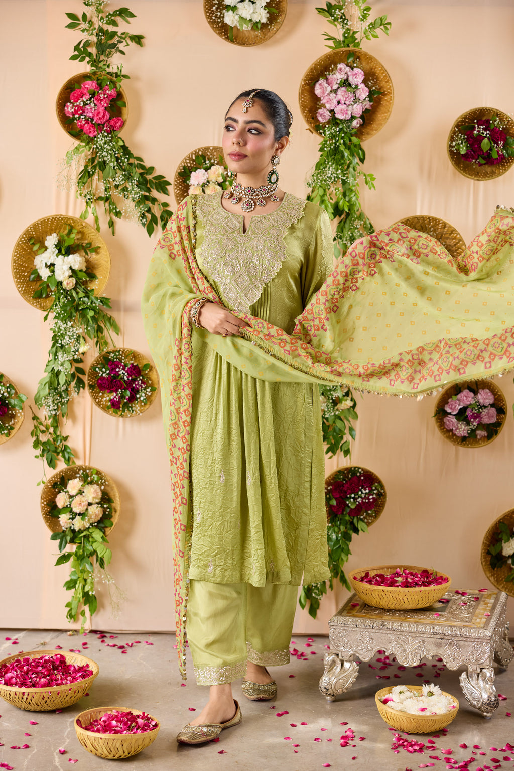 Hariyali Pintuck Set