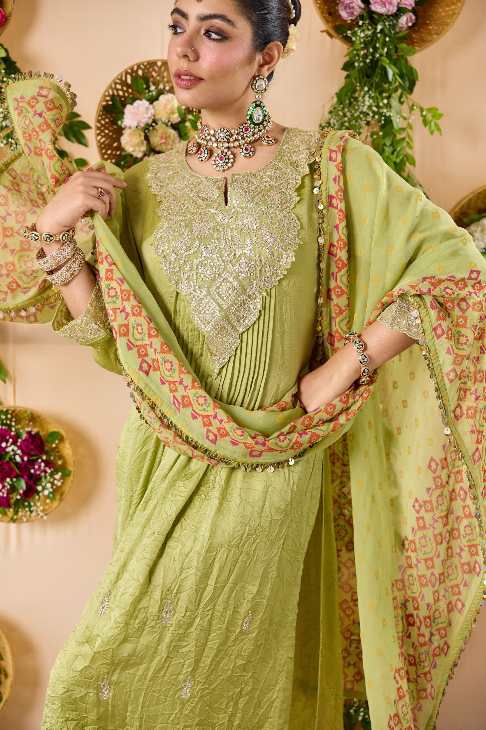 Hariyali Pintuck Set