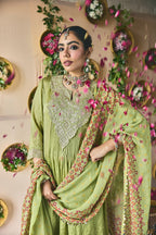 Hariyali Pintuck Set