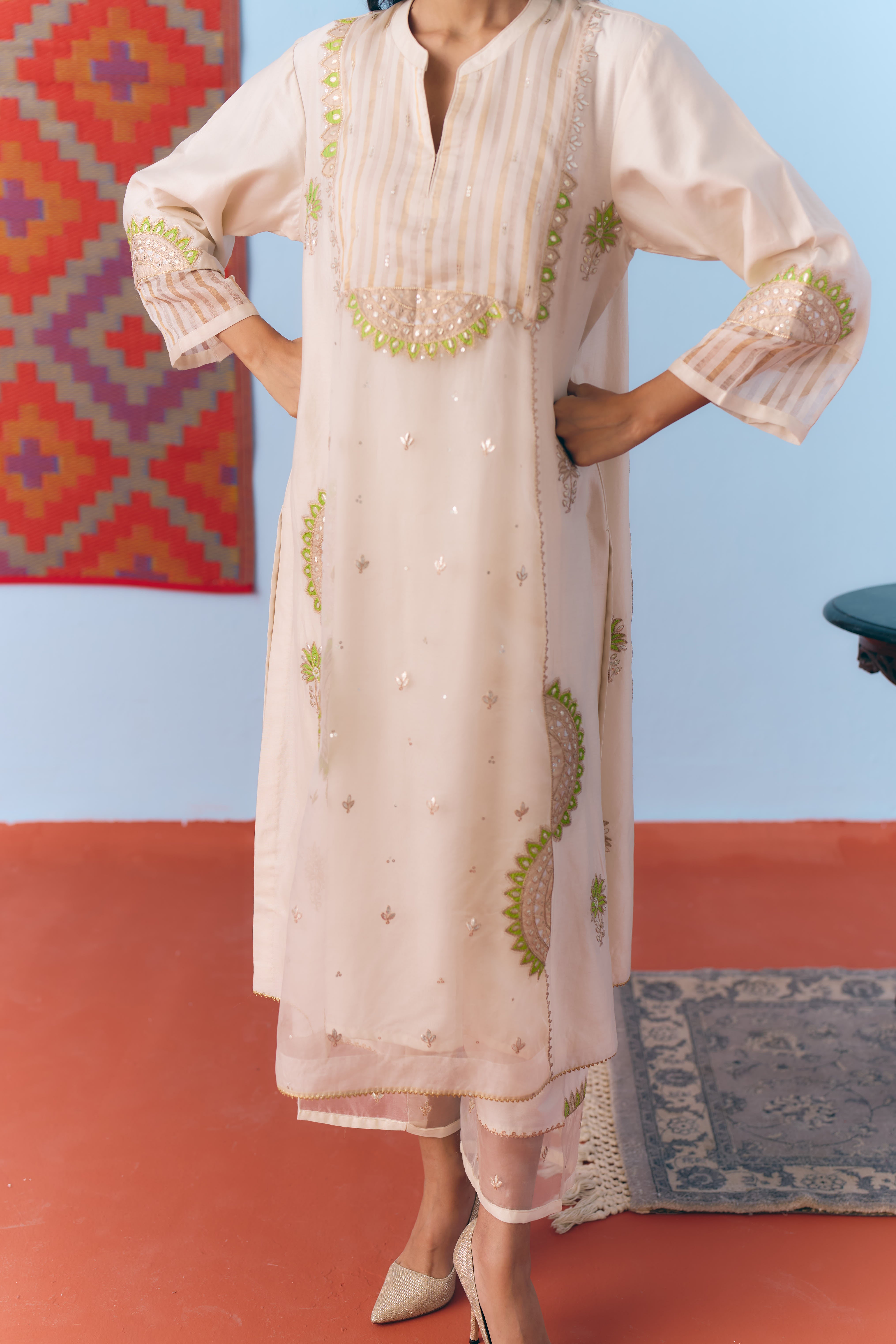 Panna Kurta Set Secondary image