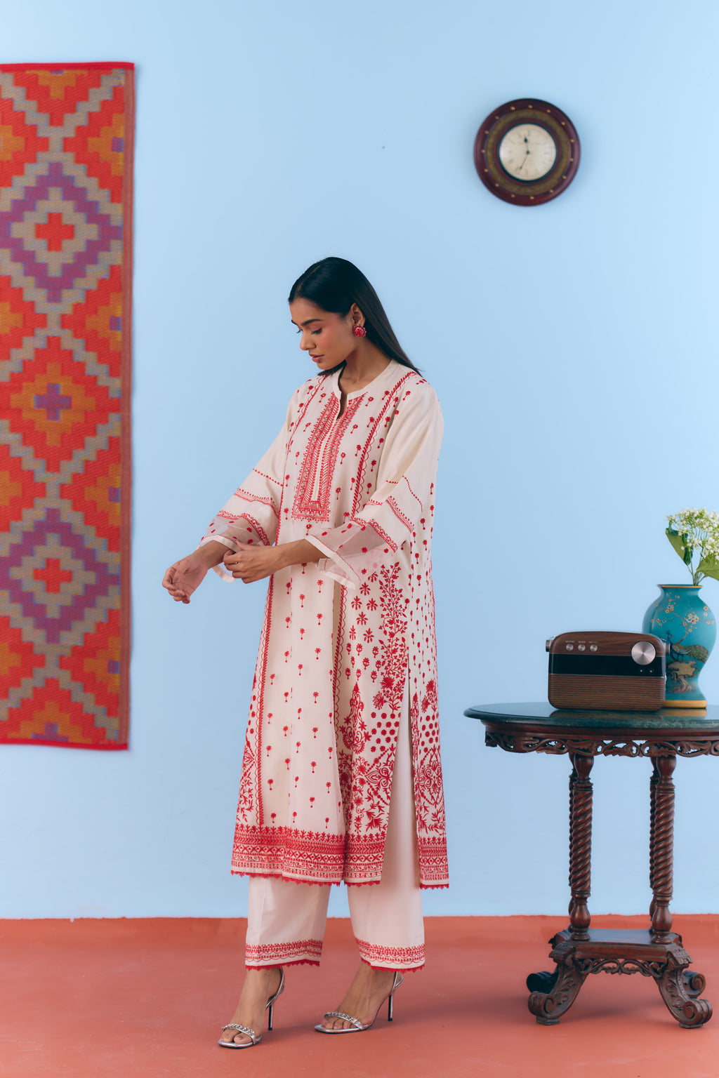 Laal Phulkari Kurta Set