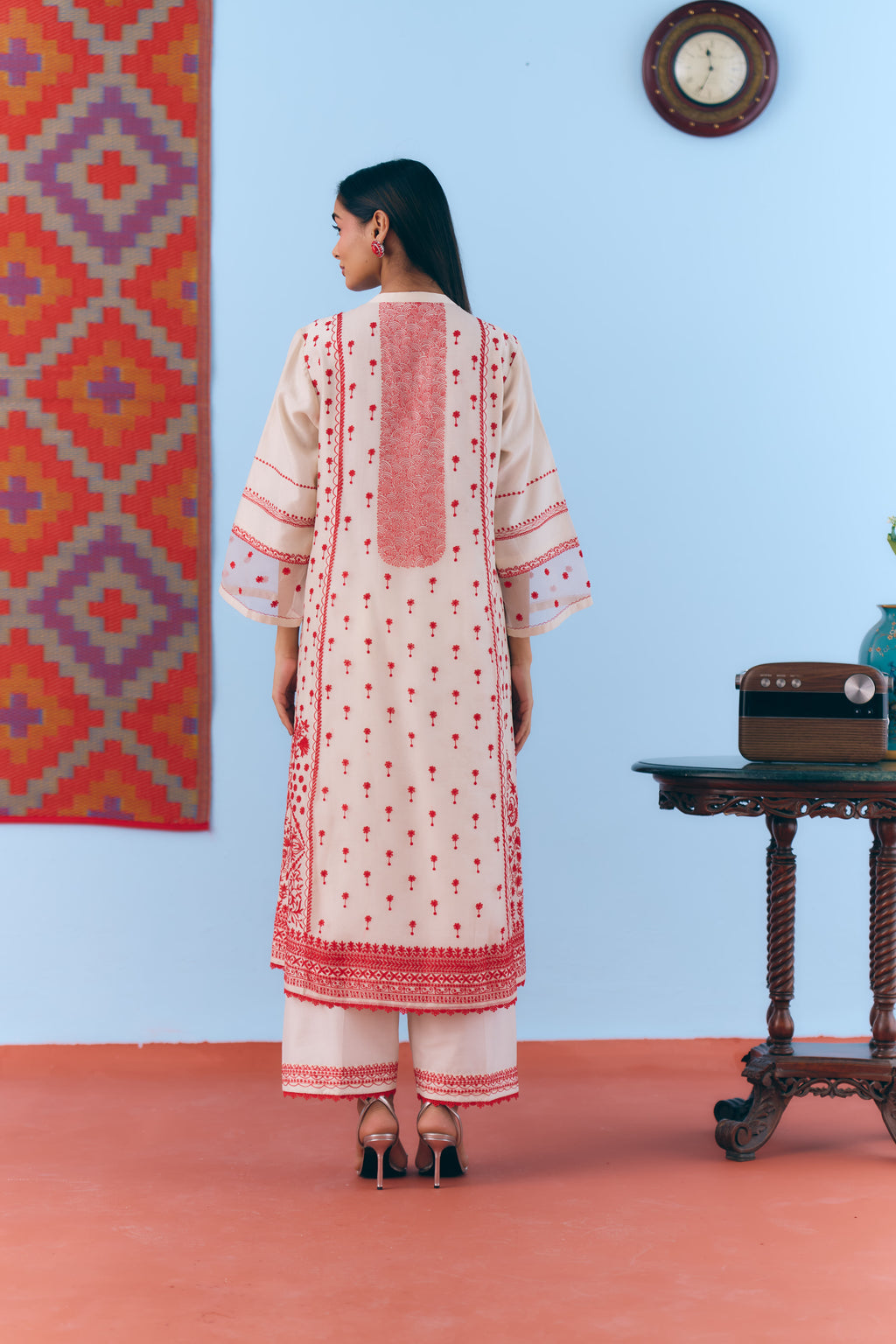 Laal Phulkari Kurta Set