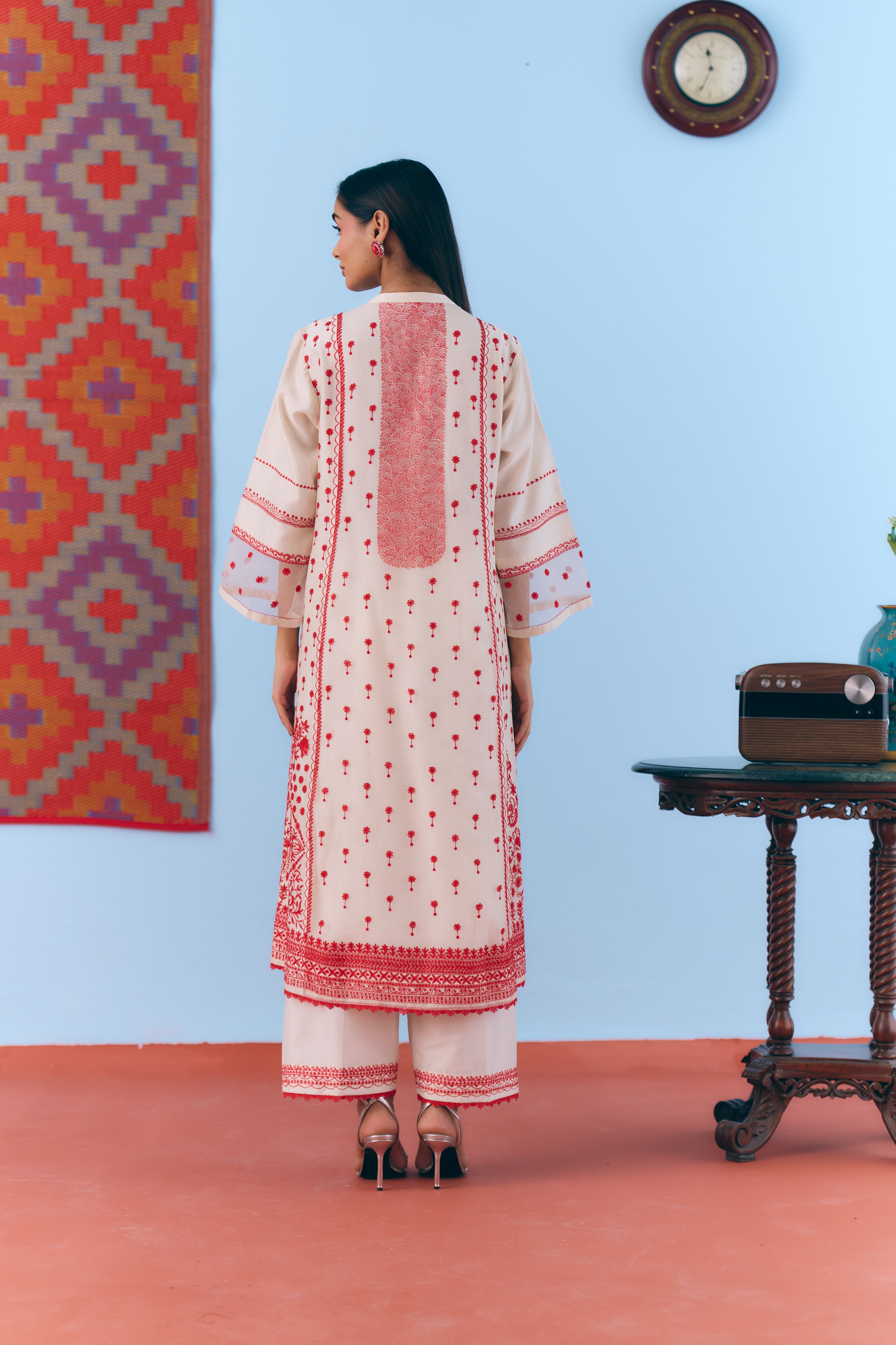 Laal Phulkari Kurta Set