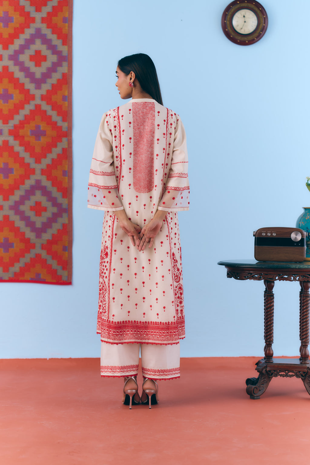 Laal Phulkari Kurta Set