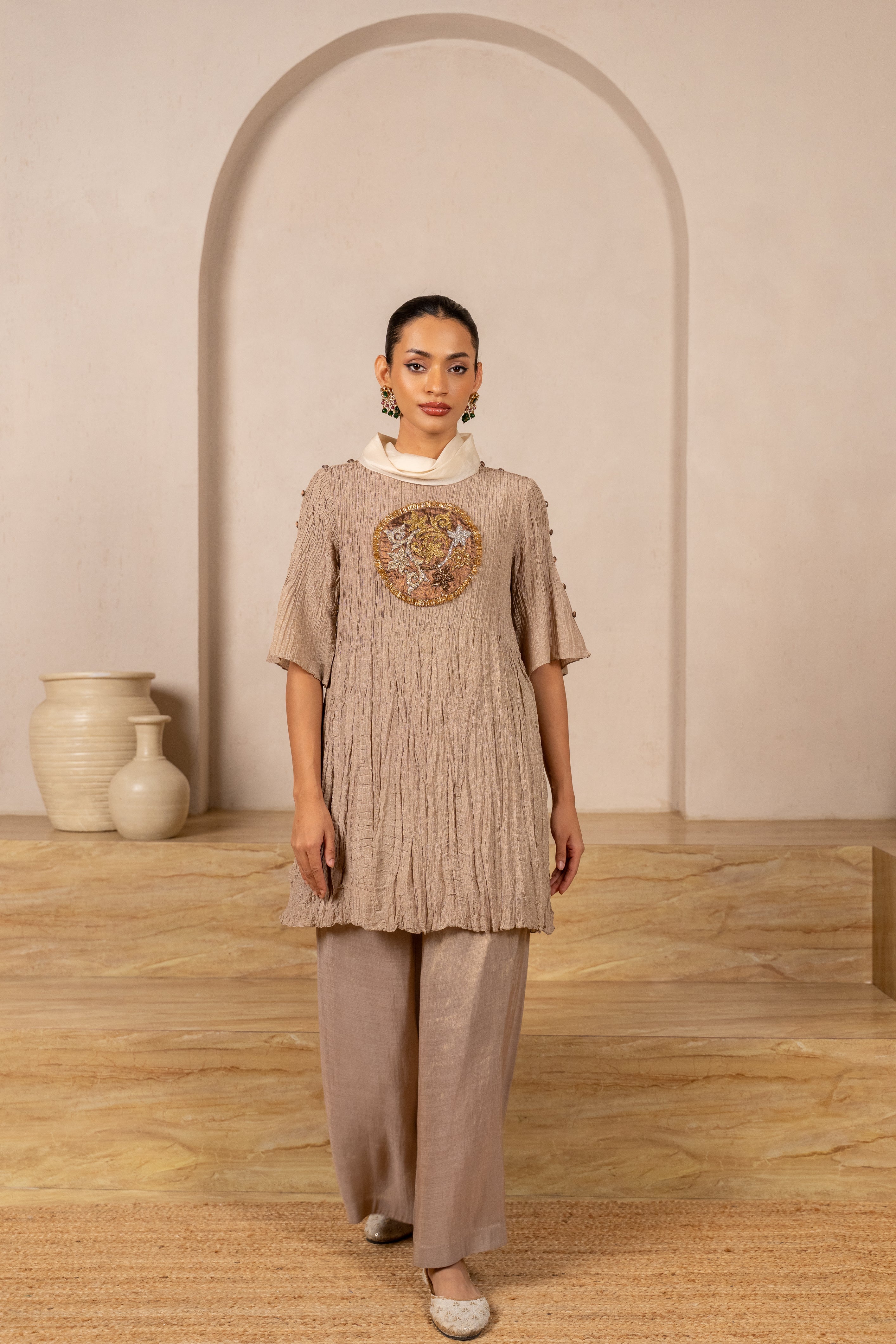 Chandi Crush Tissue Kurta Set Secondary image