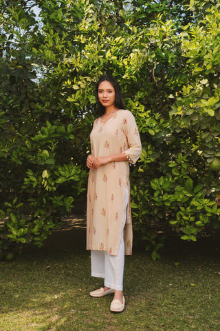 Budding Love Kurta Set