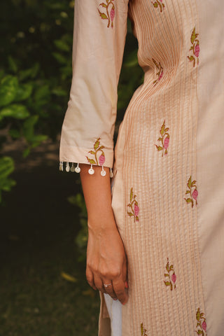 Budding Love Kurta Set