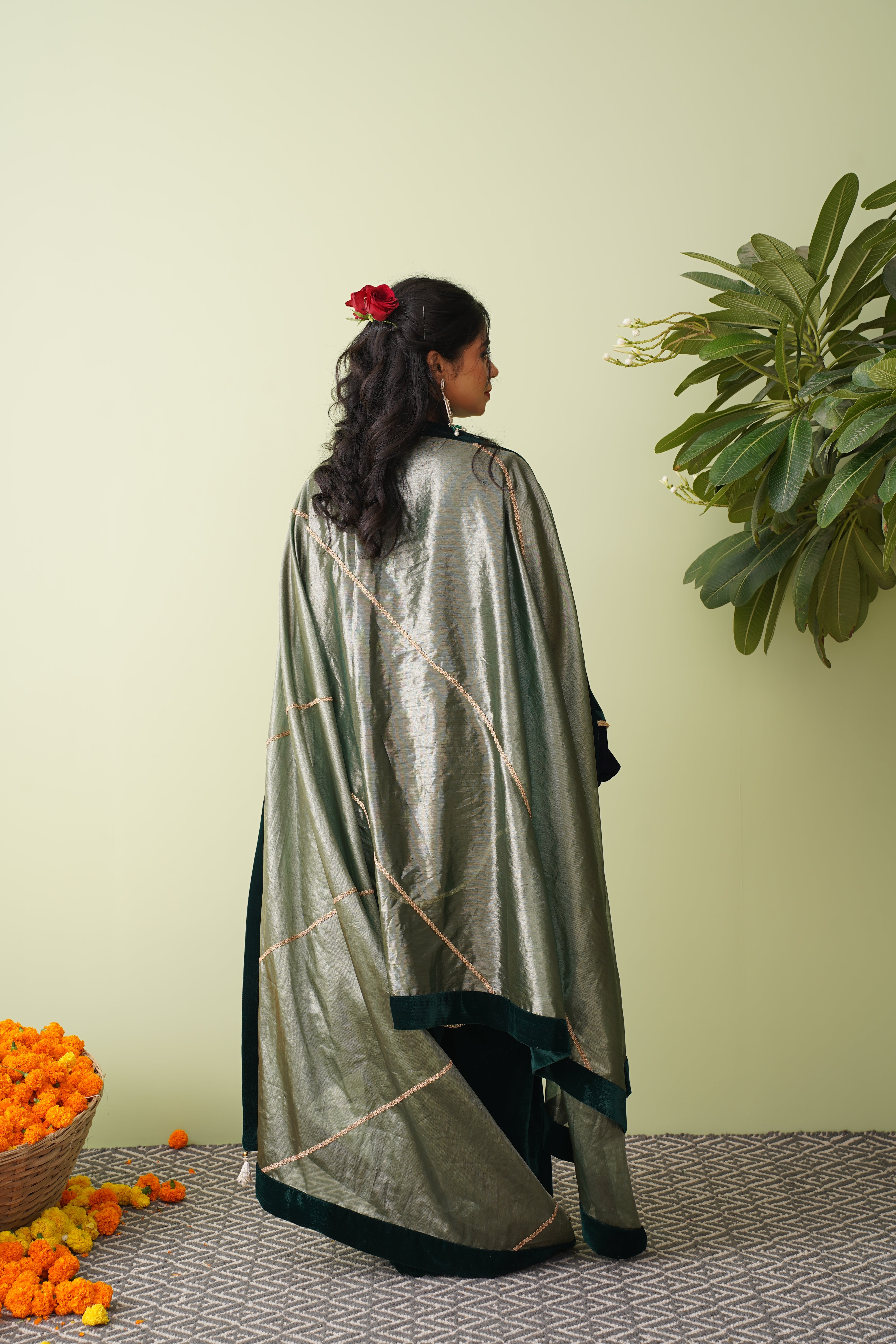 Emerald Dual Tone Velvet Suit Secondary image