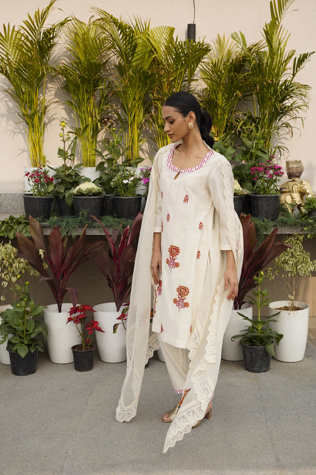 Beige Monotone Emboridery Kurta Set