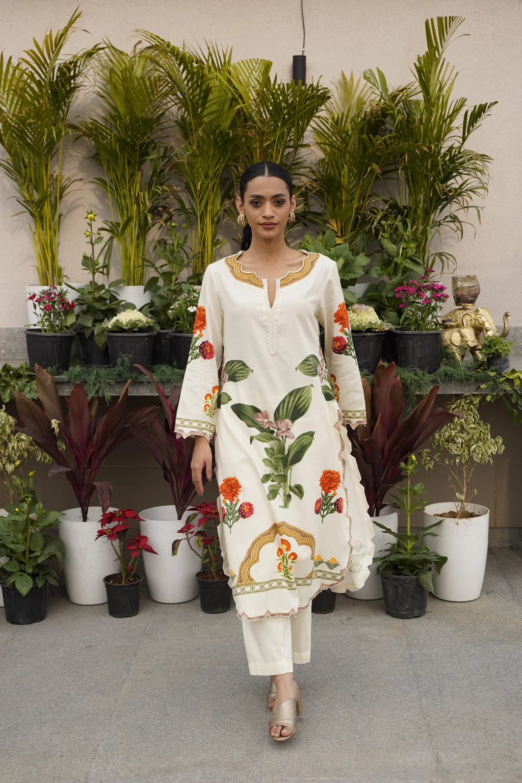 Ivory Printed & Lace Detailed Kurta Set