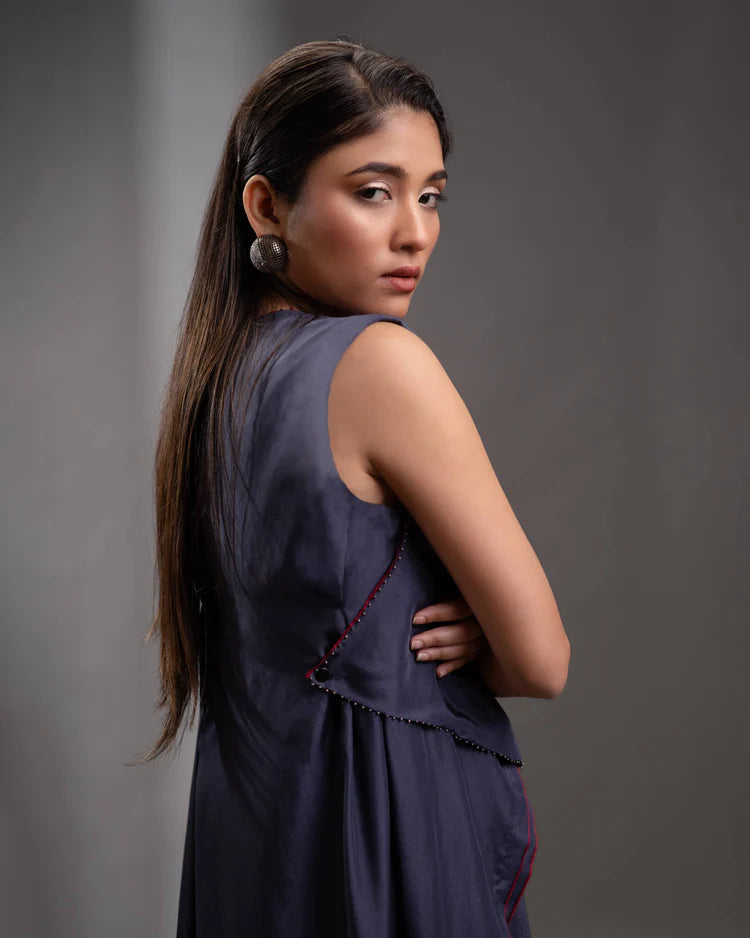 Noir Flame Graphite Gown