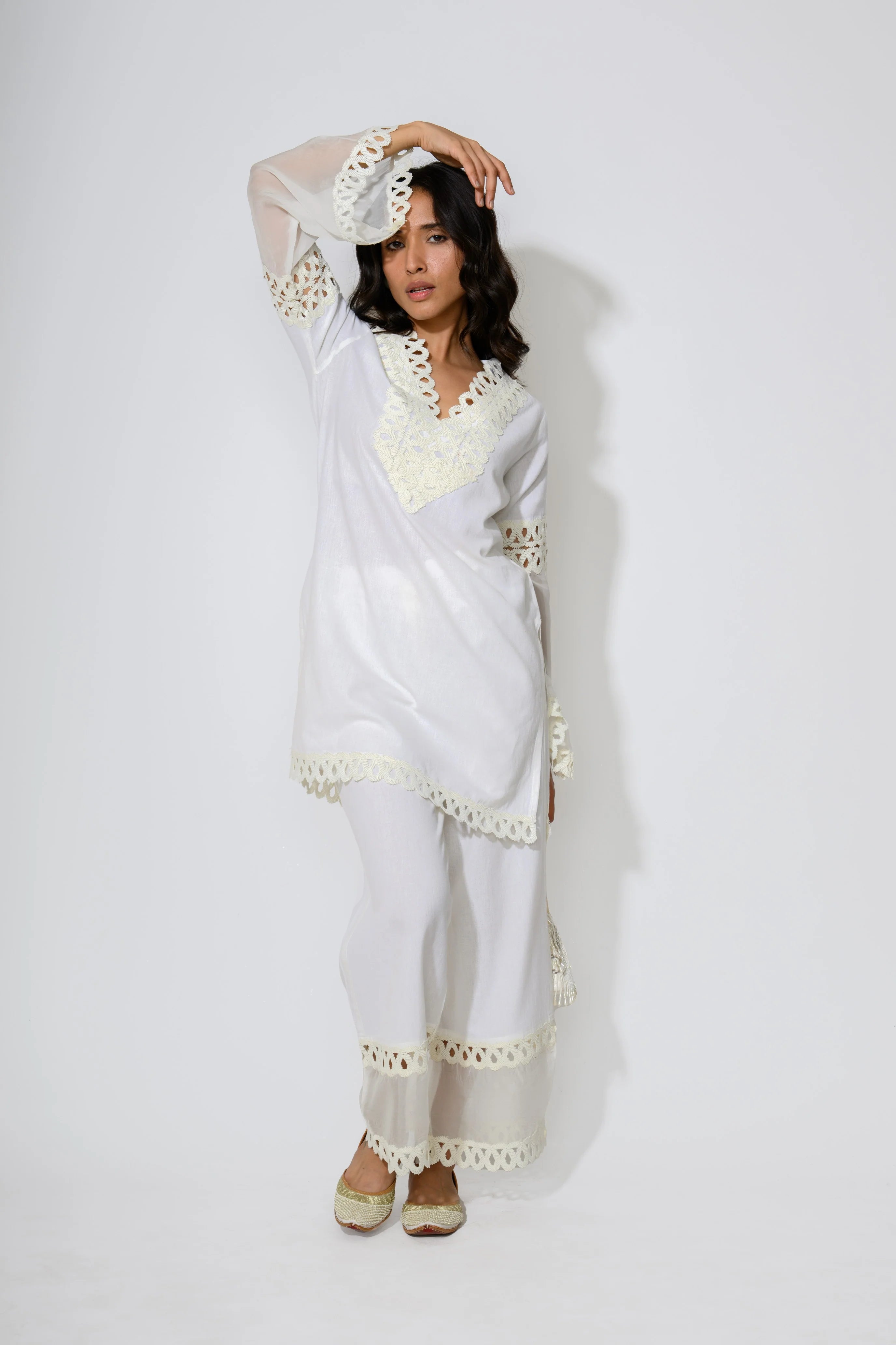 Whisper White Set Main image