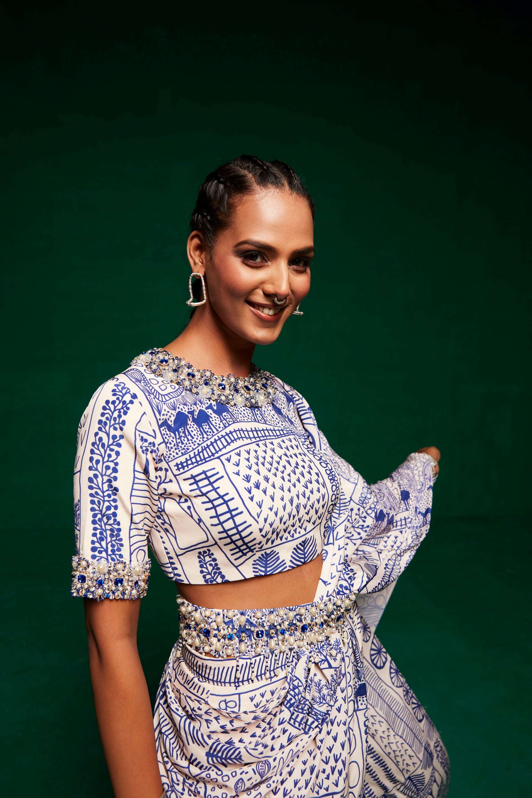 Capri Saree Secondary image