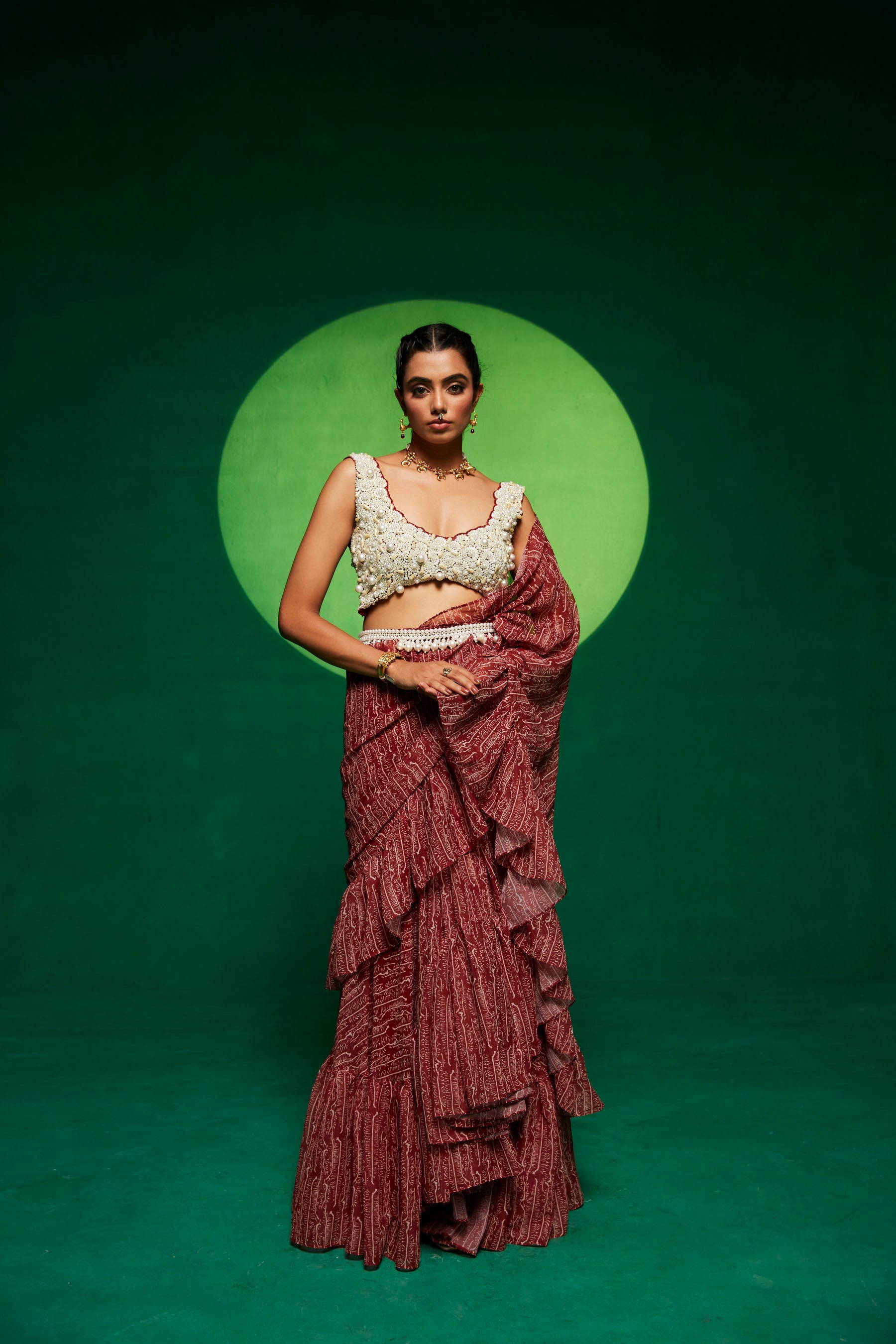 Surkh Caravan Saree Secondary image
