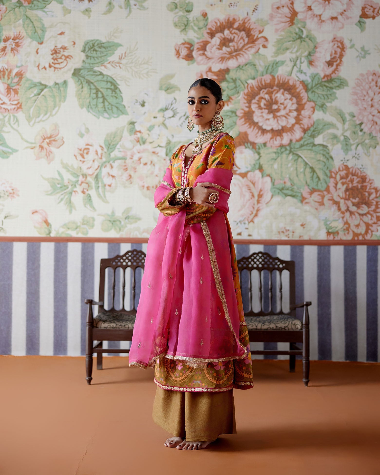 Floral print Kurta Set with Contrast Dupatta Secondary image